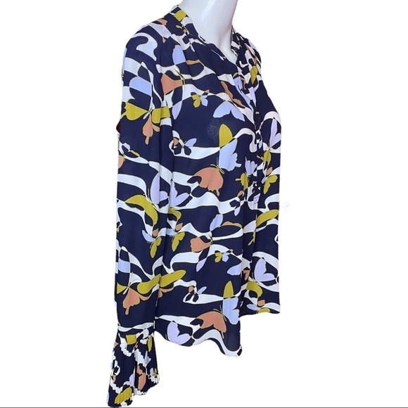 Ann Taylor Pleated Cuff Butterfly Print Blouse Size M - Picture 4 of 9